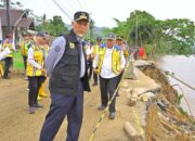 Menteri Pupr, Basuki Hadimuljono Bersama Gubernur Sumbar, Mahyeldi Tinjau Prasarana Umum Yang Rusak Dihantam Bencana Di Pesisir Selatan