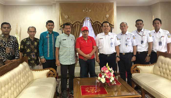 Bupati Agam Kembali Bahas Penataan Pasar Padang Luar dengan KAI Sumbar