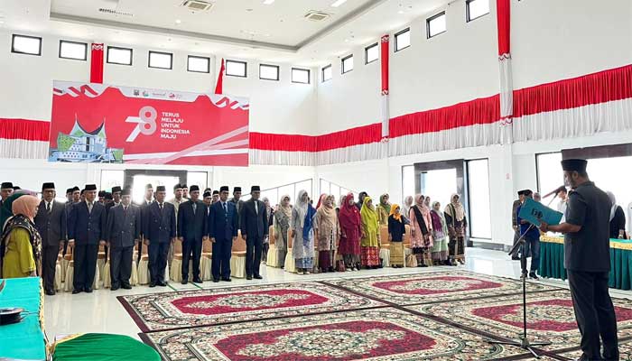 Bupati Sijunjung Lantik 53 Pejabat