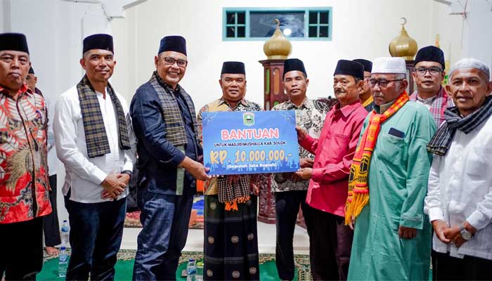 Bupati Solok Safari Ramadan ke Masjid Ainul Yaqin Pintu Rayo 1 Bupati Solok Safari Ramadan ke Masjid Ainul Yaqin Pintu Rayo