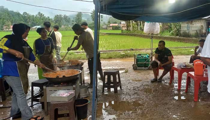 Dapur Umum Pemprov Sumbar Mulai Beroperasi di Pesisir Selatan 1 Dapur Umum Pemprov Sumbar di Pesisir Selatan