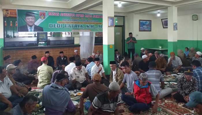 Anggota DPRD Bukittinggi Dedi Fatria Reses Masa Sidang II di Rumah Makan Saiyo Garegeh