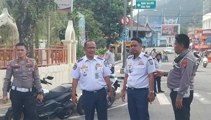 Dishub Terapkan Sistem One Way dalam Kota Padang Panjang selama Ramadan