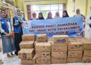 Iwapi Kota Payakumbuh Salurkan Puluhan Paket Sembako Di Beberapa Kelurahan
