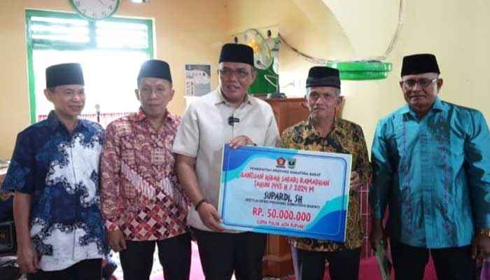 Safari Ramadan di Payakumbuh, Ketua DPRD Sumbar: Mari Ramaikan Masjid Hindari Bencana 1 Ketua DPRD Sumbar Safari Ramadan di Payakumbuh