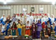 Murid TKN 01 Sungai Rumbai Juara 1 Lomba Mengisi Pola dengan Kertas tingkat Provinsi