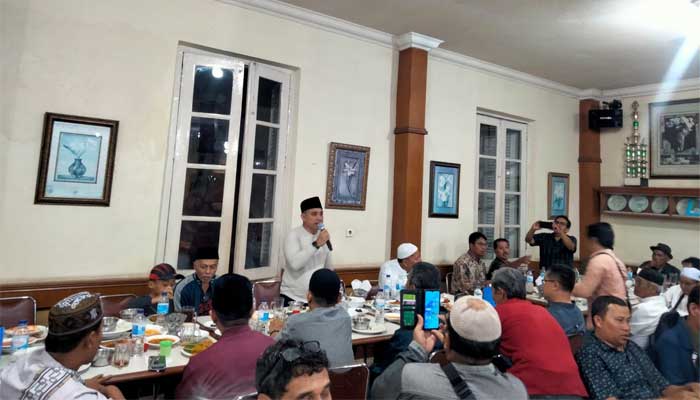 Pimpinan dan Anggota DPRD Bukittinggi Buka Puasa bersama Insan Pers