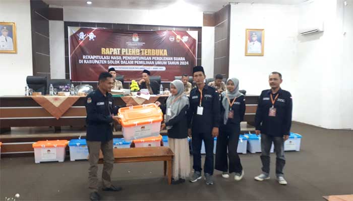 KPU Kabupaten Solok akan Tuntaskan Rekapitulasi Perolehan Suara Pemilu 2024 Hari Ini