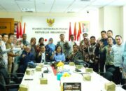 Wartawan dan OPD Kabupaten Dharmasraya Berkunjung ke Komisi Informasi Pusat