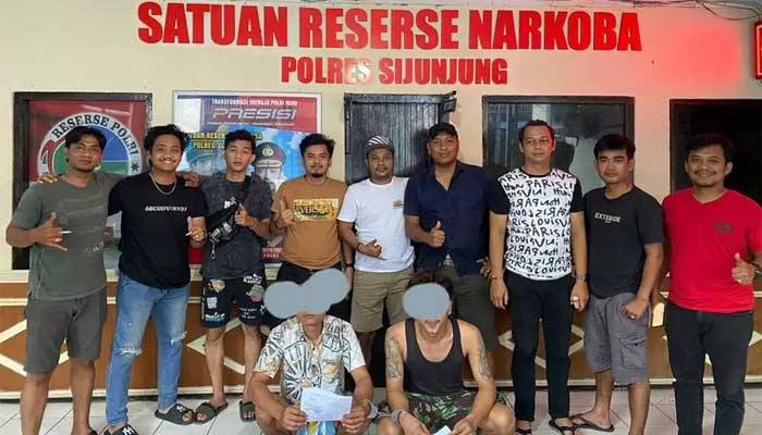 Kedapatan Bawa Sabu-sabu, 2 Warga Kota Solok Diringkus Polres Sijunjung 1 2 Warga Kota Solok Diringkus Satresnarkoba Polres Sijunjung