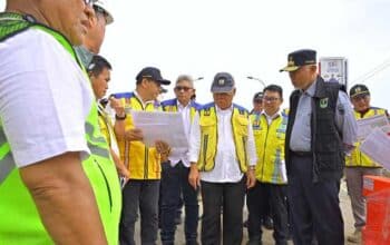 Menteri Pupr Basuki Hadimuljono Tinjau Jalan Nasional Di Sumbar.