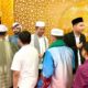 Bupati dan Wabup Pasbar Salat Idul Fitri di Masjid Agung Baitul Ilmi Simpang Empat