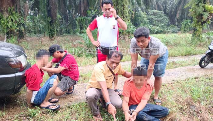 Tim Satuan Resnarkoba Polres Pasbar Bekuk Dua Tersangka Pengedar Narkotika Jenis Sabu-Sabu