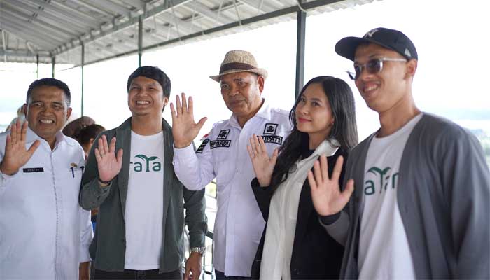 Bupati Solok, H Epyardi Asda Dt Sutan Majo Lelo bersama Tim dari Perusahaan Eratani