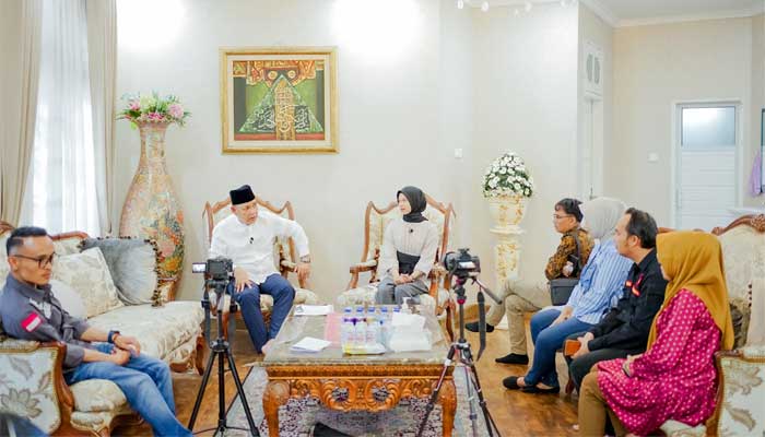 Bupati Solok, Epyardi Asda menerima kedatangan tim Kemenkominfo