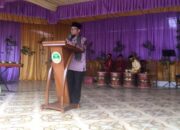 Kepala SMAN 5 Solok Selatan, Fitri Kasmori