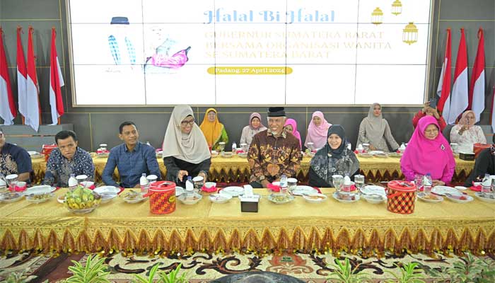 Gubernur Mahyeldi hadiri Halal Bihalal Gabungan Organisasi Wanita se-Sumbar