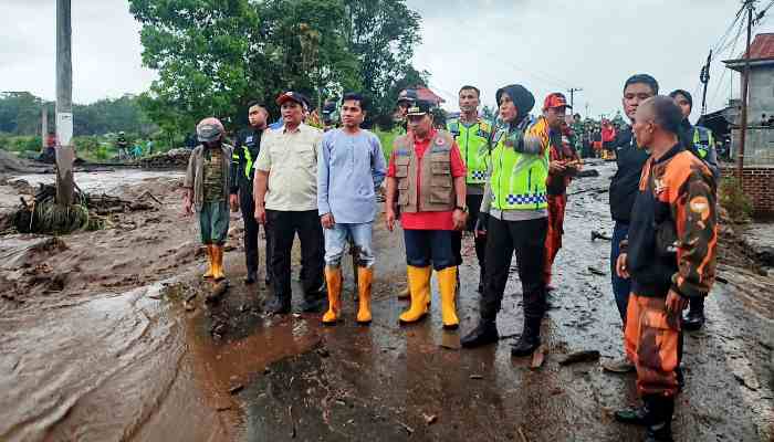 Banjir Bandang Lahar Dingin Landa Canduang dan Sungai Pua