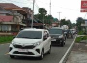 Volume Kendaraan Yang Melintasi Jalan Bukittinggi - Padang Panjang Mulai Ramai Dilalui Kendaraan