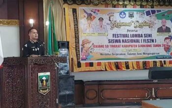 Wakil Bupati Sijunjung, Iraddatillah Buka Festival Lomba Seni Siswa Nasional (Fls2N)