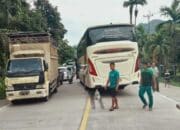 Kecelakaan Truk Kontainer Vs Bus Po Sembodo Di Tanjung Lolo Sijunjung