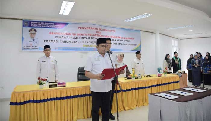 Pj) Wali Kota Sawahlunto, Zefnihan melantik dan mengambil sumpah jabatan PPPK formasi Tahun 2023