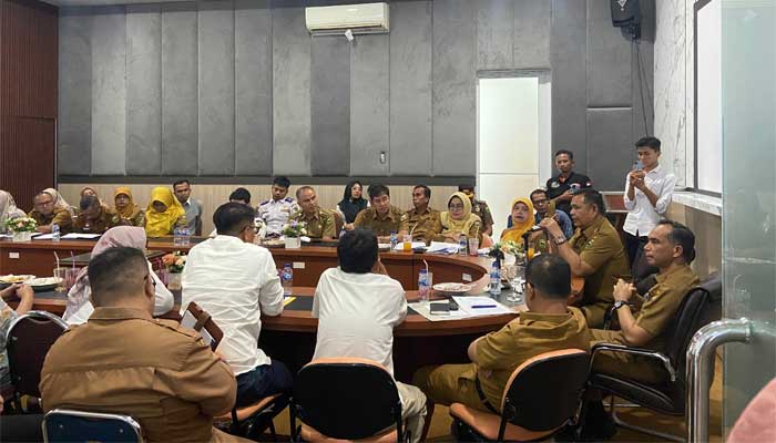 Rapat Penataan Tambang dan Penyelesaian Jalan Nasional di Aie Dingin