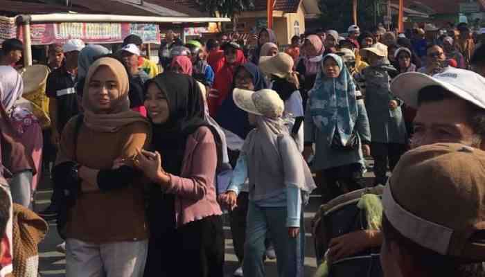 Nagari Panampuang Meriahkan Hari Raya Idul Fitri Dengan Jalan Sehat