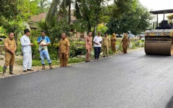 Wabup Pasbar, Risnawanto Tinjau Progres Pembangunan Jalan Tempurung - Sumber Agung Di Kinali