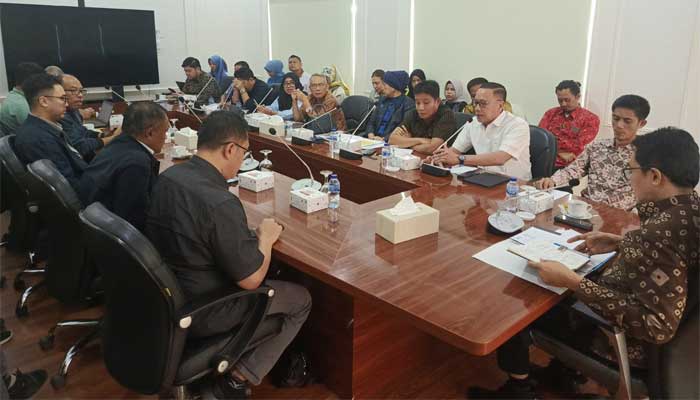 Rapat Pembahasan masalah pengelolaan listrik pelanggan PT. MEP kepada PT. PLN