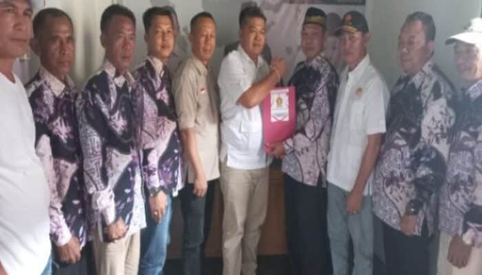 Hj. Dewi Sartika Resmi Kembalikan Formulir Pendaftaran Balon Bupati ke Gerindra dan PAN Bengkulu Selatan