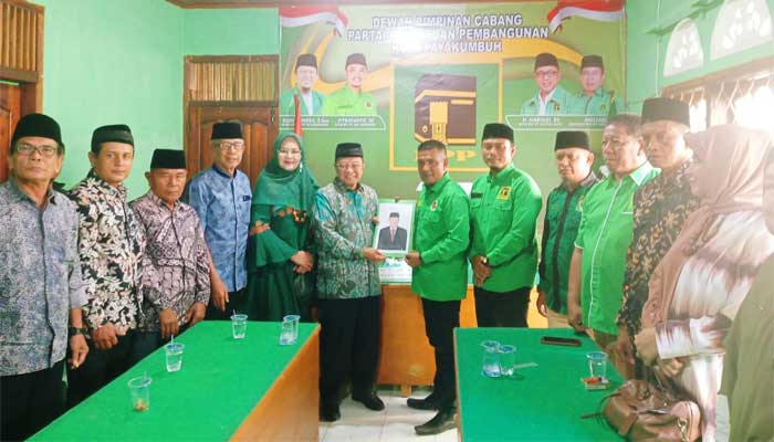 Almaisyar Mendaftar Sebagai Calon Cakada di PPP Payakumbuh
