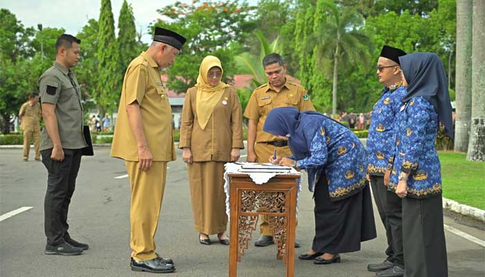 Gubernur Sumbar Serahkan SK 1.260 PPPK Formasi 2023