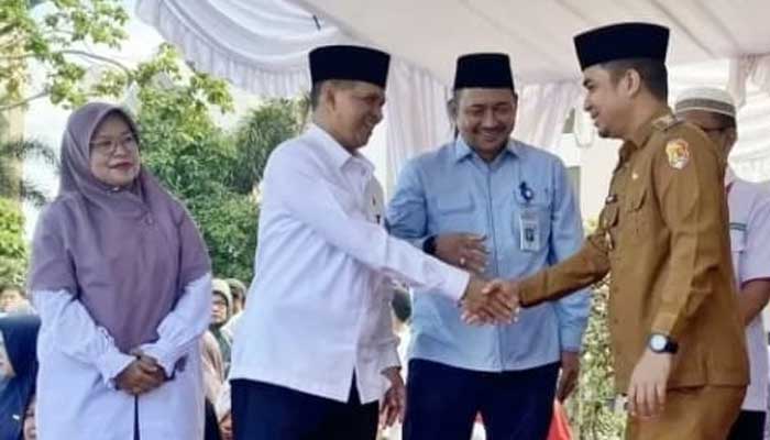 Lepas 112 Jemaah Calon Haji Kota Solok, Ini Pesan Wawako Ramadhani 1 Wawako Ramadhani Kirana Putra lepas 112 Jemaah Calon Haji Kota Solok