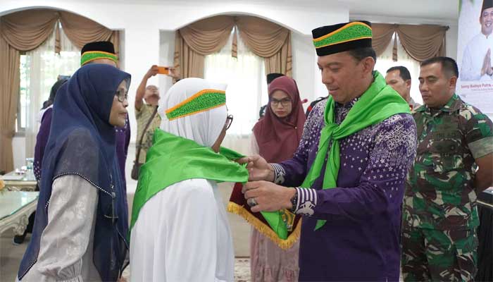 Pj Wako Sonny Budaya Putra Lepas 105 Jemaah Haji Padang Panjang