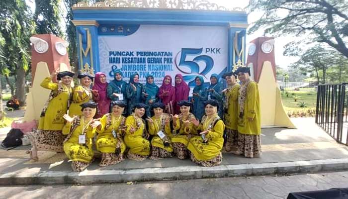 TP-PKK Kota Solok di Jambore Nasional Kader PKK di Surakarta