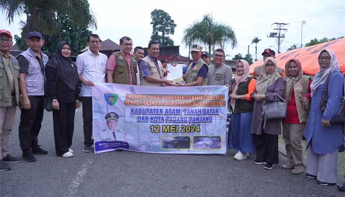 Pemkab Pesisir Selatan salurkan bantuan untuk korban bencana di Kota Padang Panjang