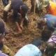 Evakuasi Korban Tertimbun Longsor di Silungkang Kota Sawahlunto