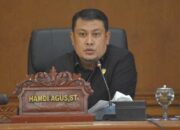 Hamdi Agus Pimpin Paripurna Pandangan Umum Fraksi-Fraksi DPRD Payakumbuh