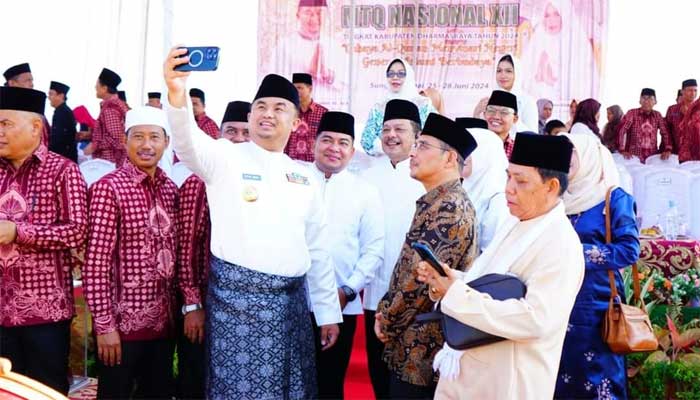 Bupati Sutan Riska Buka MTQ XII tingkat Kabupaten Dharmasraya 1 Pembukaan MTQ XII tingkat Kabupaten Dharmasraya