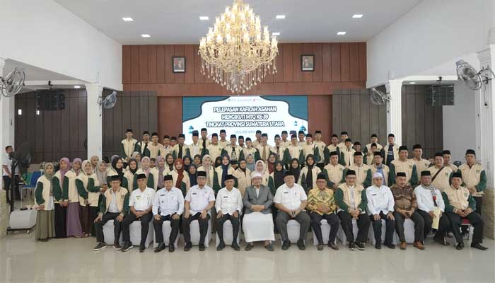 Bupati Surya Lepas Kafilah Asahan Ikuti MTQ ke-39 Tingkat Provsu di Sipirok