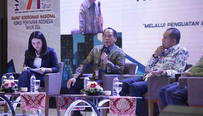 Jadi Narasumber Seminar, Kastorius Sinaga Apresiasi Peran Strategis KPI dan KPID