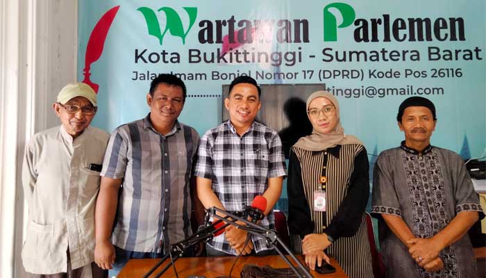 Belum Terdaftar, Kesbangpol Verifikasi Wartawan Parlemen Bukittinggi 1 Kesbangpol Verifikasi Wartawan Parlemen Bukittinggi