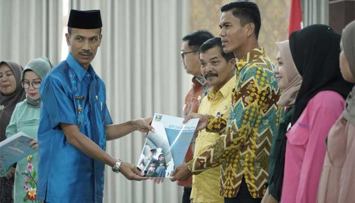 Wakil Bupati Yulian Efi saat Pencanangan Intervensi Serentak Pencegahan Stunting di Kabupaten Solok Selatan