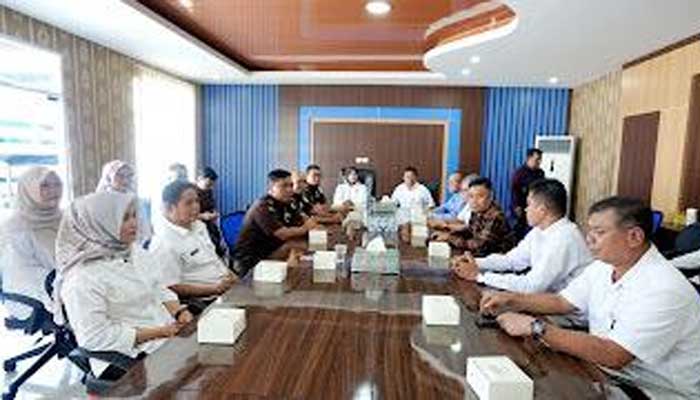 Perumda Air Minum Tirta Sanjung Buana Sijunjung Jalin Kerja Sama dengan Kejari