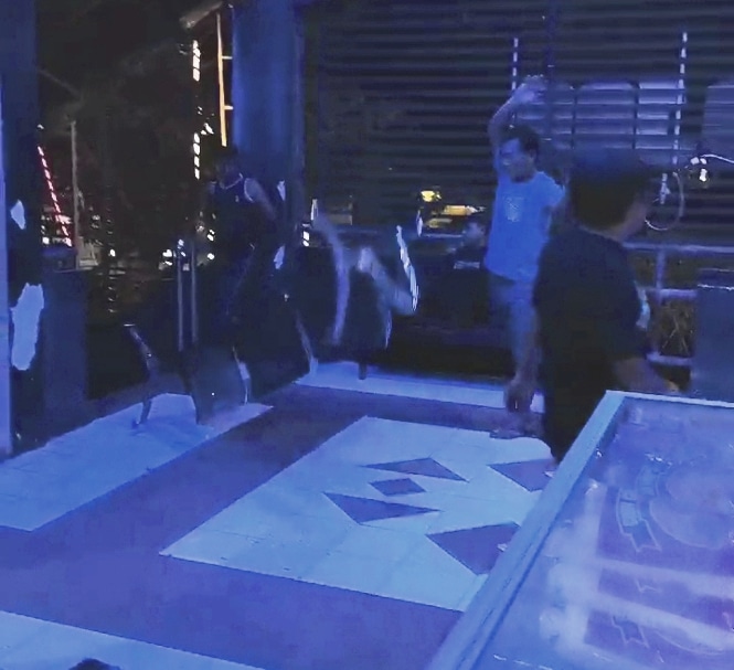 Warga Sekitar Pasar Legi Blitar Geruduk Cafe Jojoo