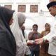 Pemko bersama Baznas Salurkan Zakat Program Bukittinggi Peduli Cerdas Makmur dan Sehat