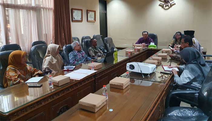 Kepala BSKDN Yusharto Huntoyungo saat beraudiensi dengan BRIDA Provinsi Jawa Timur