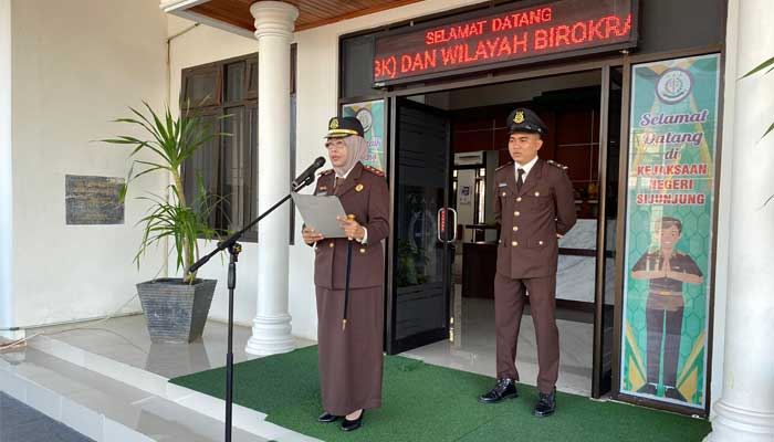 Kajari Sijunjung Bacakan Amanat Jaksa Agung