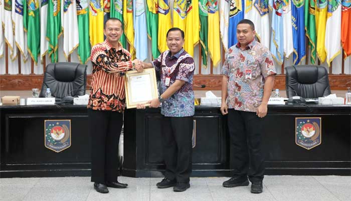 Kemendagri Raih Penghargaan Kematangan UKPBJ Level 3 dari LKPP 1 Kemendagri Raih Penghargaan Kematangan UKPBJ Level 3 dari LKPP